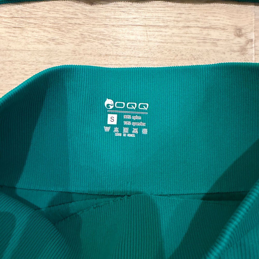 Teal Ribbed bra and bike short Set - Picture 4 of 4